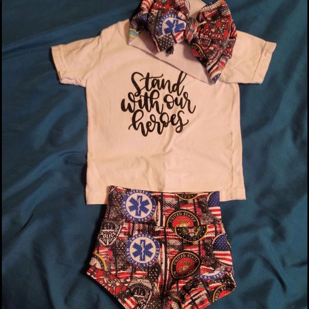 Stand with our hero’s bummie outfit w/ bow